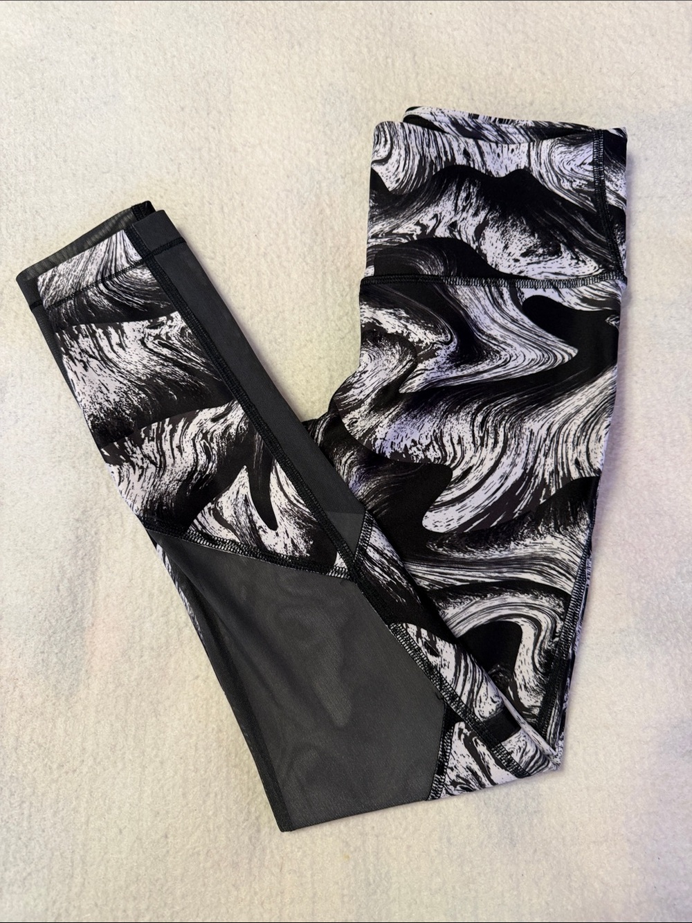 Under Armour Black & White Swirl Print Activewear Leggings
